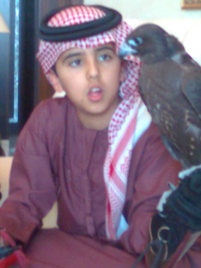 الامير سعود بن عبد العزيز يوم لجمعة 1 ربيع الأول 1432 / 4 فبراير 2011 مع طيره معزز