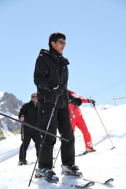 الأمير راشد والأمير محمد بفرنسا ابريل 2012‎