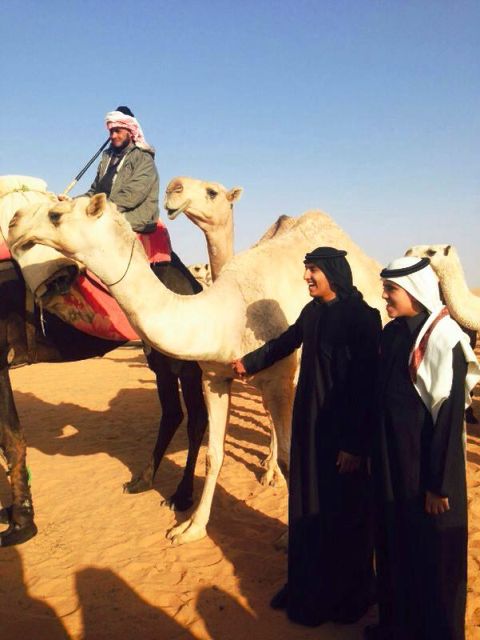 الأمير راشد بن عبدالعزيز والأمير سعود بن عبدالعزيز بمزرعة " نوفا " المملكوكة لـ صاحب السمو الأمير سلطان بن محمد بن سعود الكبير